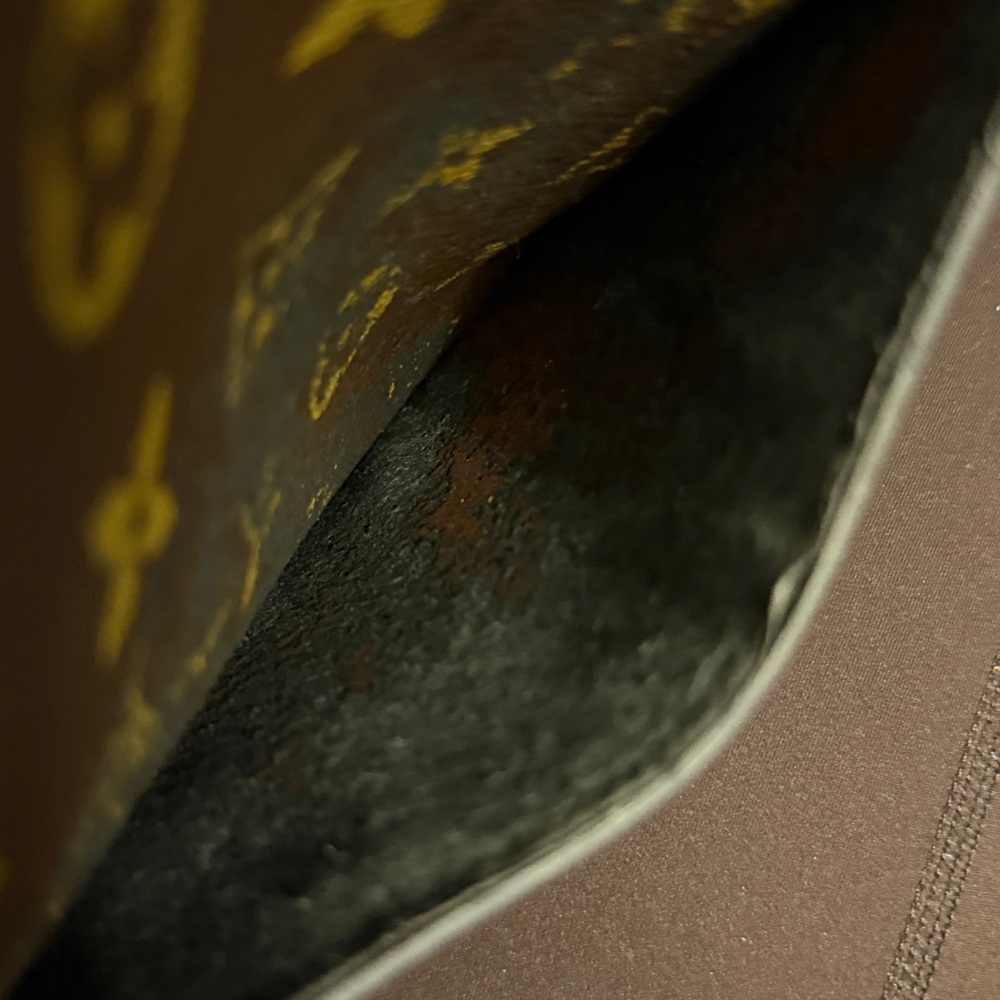 Louis Vuitton St. Cloud MM Monogram Crossbody Bag - Picture 11 of 11
